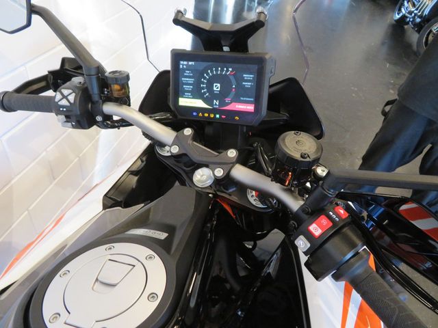 ktm - 1290-super-duke-gt