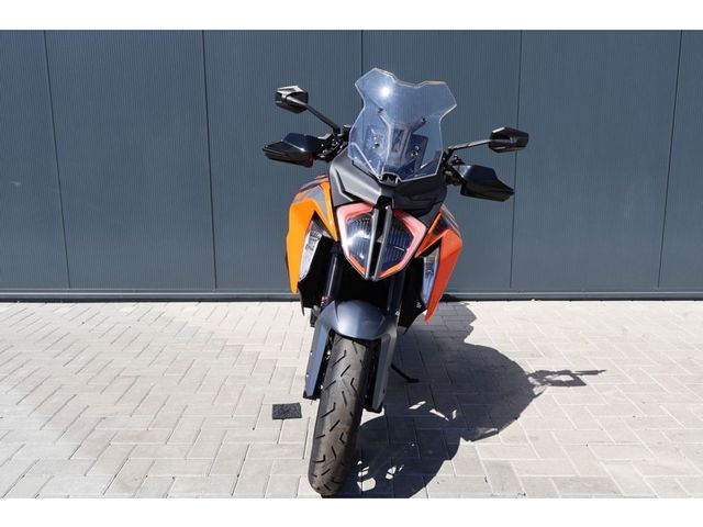 ktm - 1290-super-duke-gt