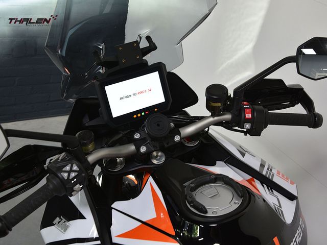 ktm - 1290-super-duke-gt