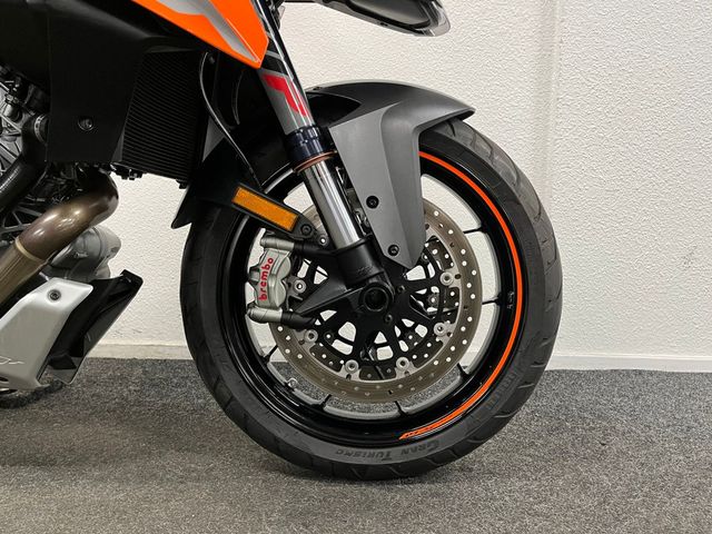 ktm - 1290-super-duke-gt