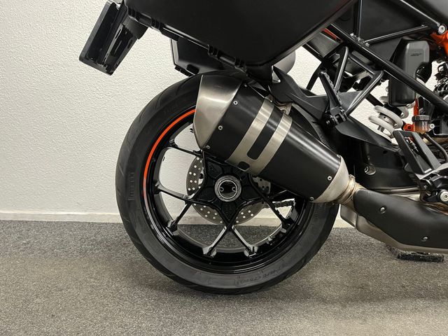 ktm - 1290-super-duke-gt