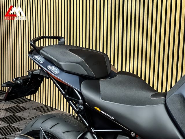 ktm - 1290-super-duke-gt