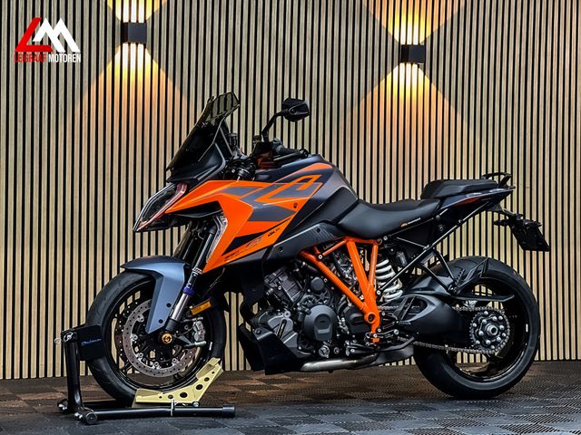 ktm - 1290-super-duke-gt