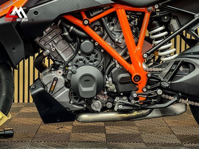 ktm - 1290-super-duke-gt