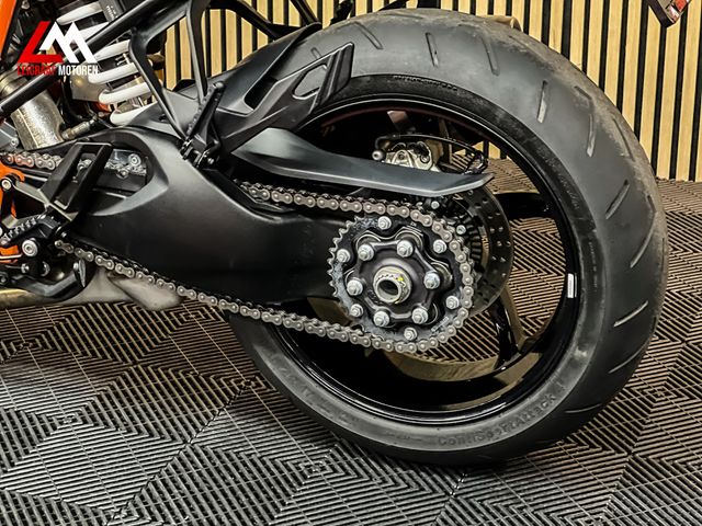 ktm - 1290-super-duke-gt