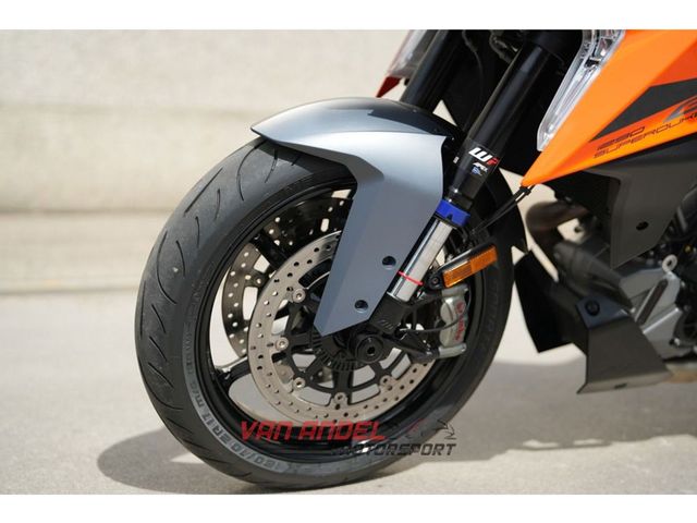 ktm - 1290-super-duke-gt