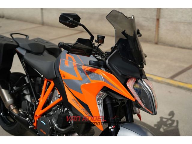 ktm - 1290-super-duke-gt