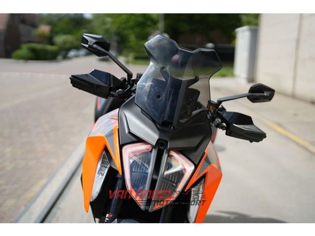 ktm - 1290-super-duke-gt