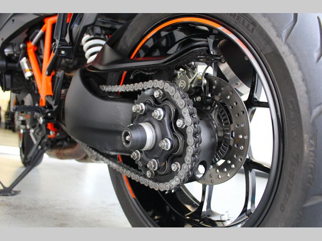 ktm - 1290-super-duke-gt