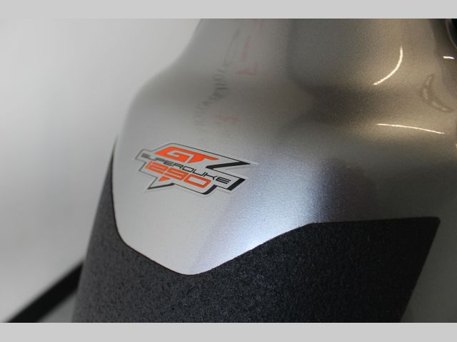 ktm - 1290-super-duke-gt