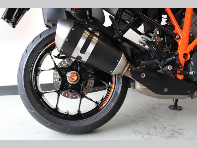 ktm - 1290-super-duke-gt