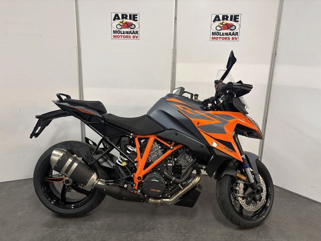 ktm - 1290-super-duke-gt