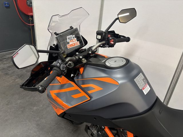 ktm - 1290-super-duke-gt