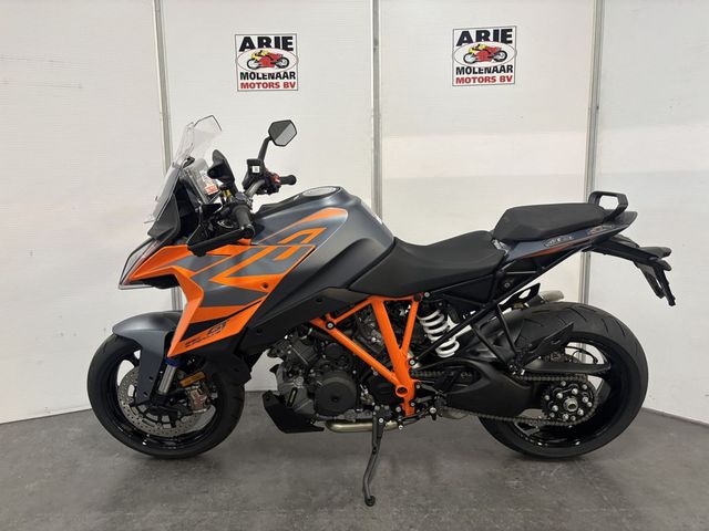 ktm - 1290-super-duke-gt