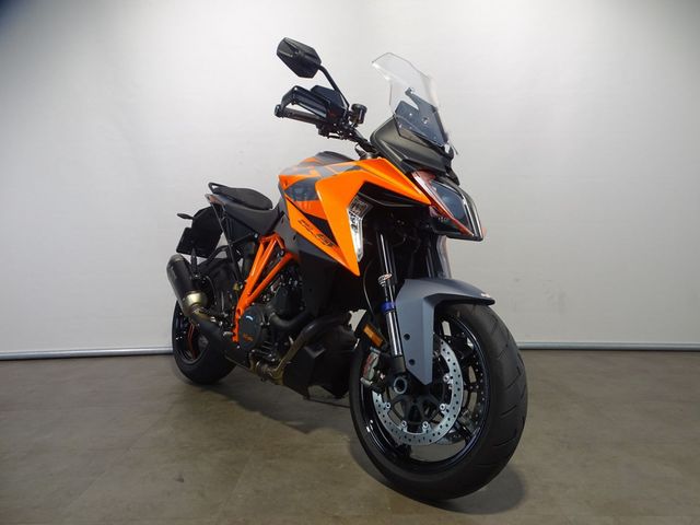 ktm - 1290-super-duke-gt