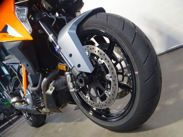 ktm - 1290-super-duke-gt
