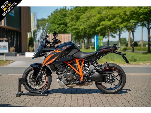 ktm - 1290-super-duke-gt