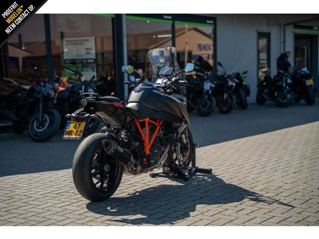 ktm - 1290-super-duke-gt