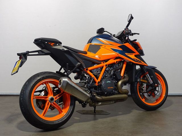 ktm - 1290-super-duke-r