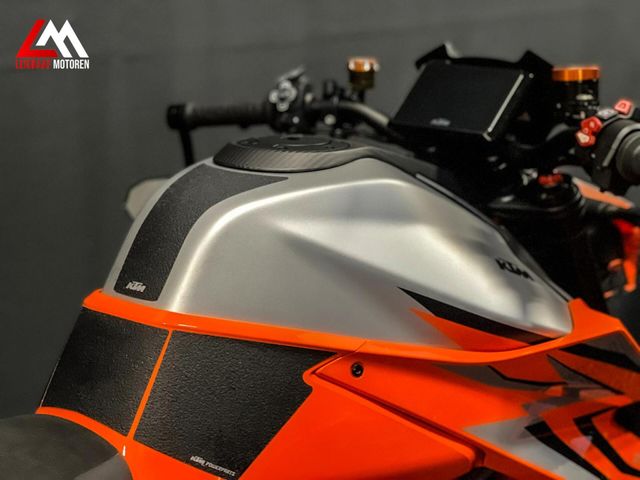 ktm - 1290-super-duke-r