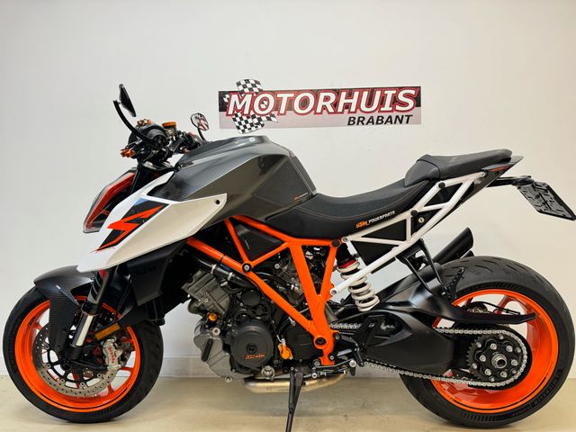 ktm - 1290-super-duke-r