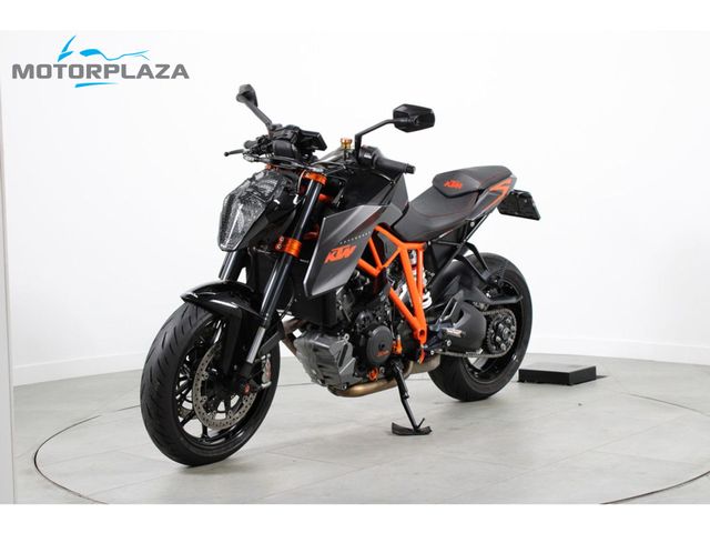 ktm - 1290-super-duke-r