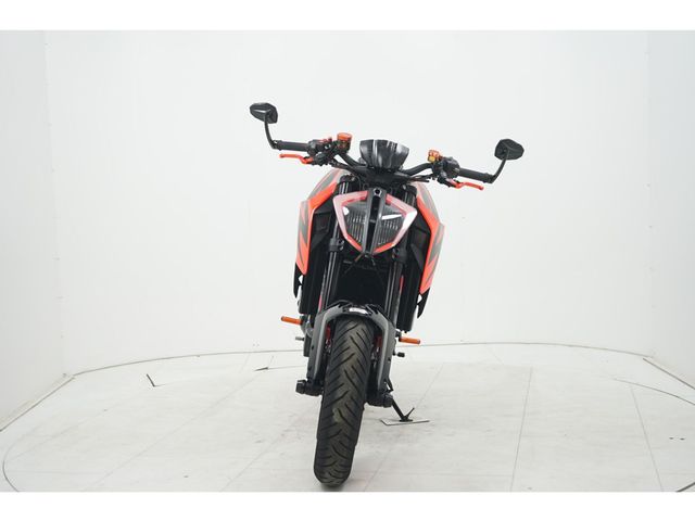 ktm - 1290-super-duke-r