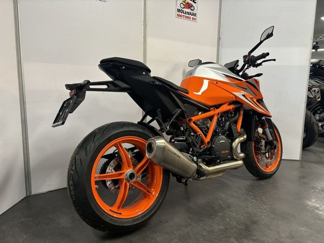 ktm - 1290-super-duke-r