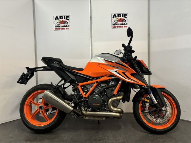 ktm - 1290-super-duke-r