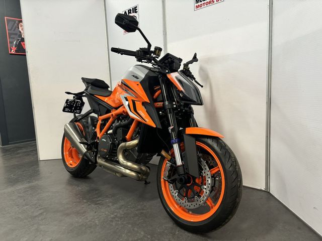 ktm - 1290-super-duke-r