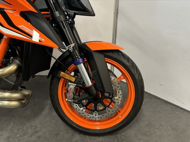 ktm - 1290-super-duke-r