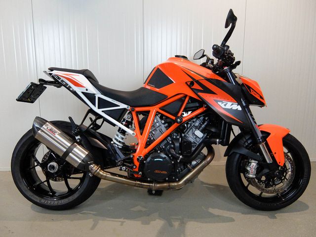 ktm - 1290-super-duke-r