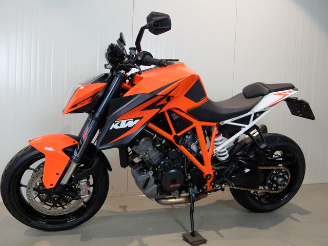 ktm - 1290-super-duke-r