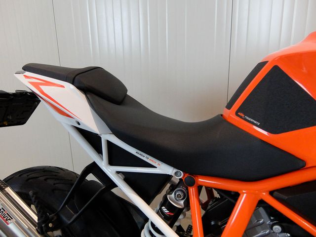 ktm - 1290-super-duke-r