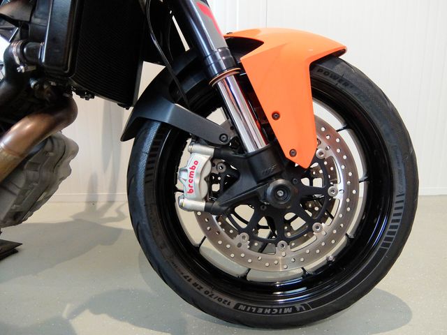 ktm - 1290-super-duke-r