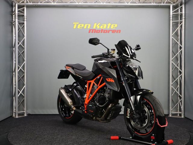 ktm - 1290-super-duke-r