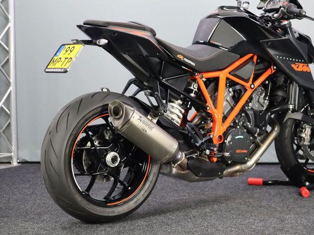 ktm - 1290-super-duke-r