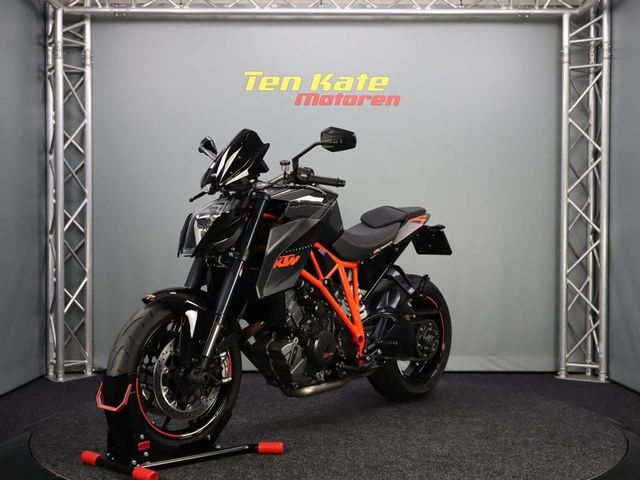 ktm - 1290-super-duke-r