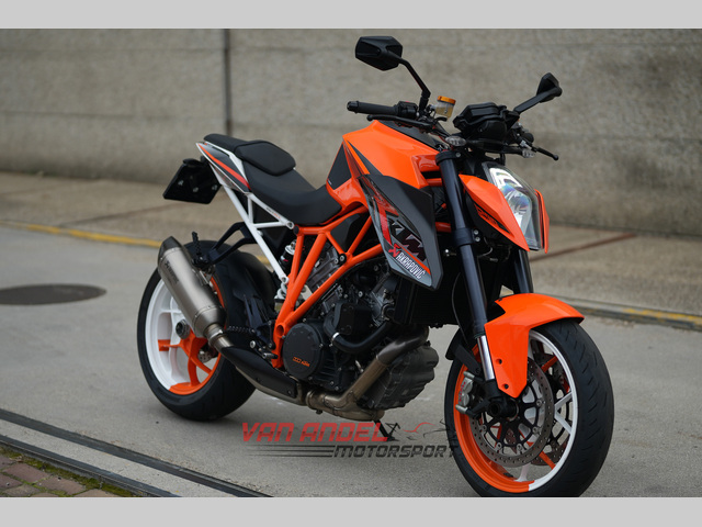 ktm - 1290-super-duke-r