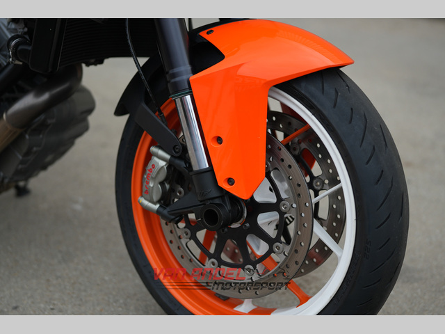 ktm - 1290-super-duke-r