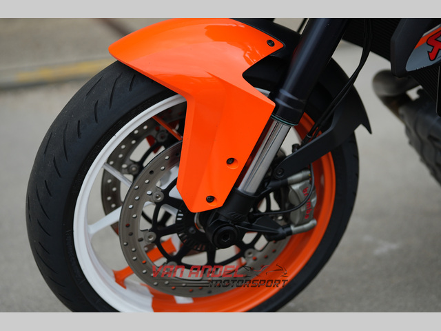 ktm - 1290-super-duke-r