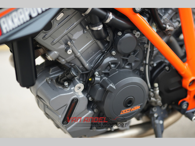 ktm - 1290-super-duke-r