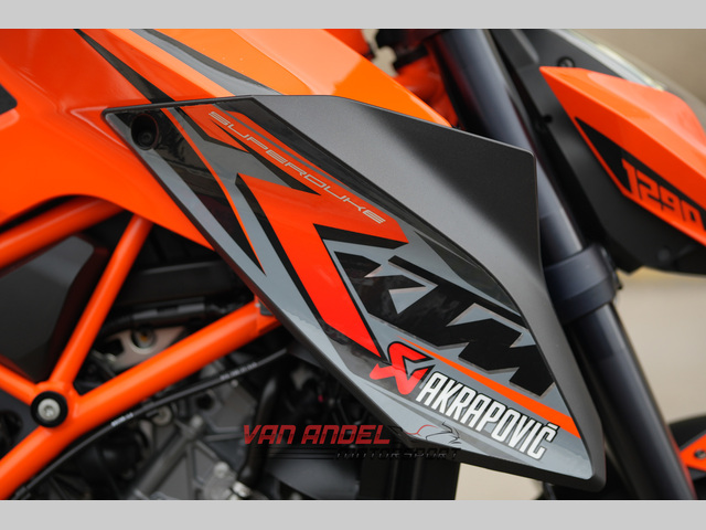 ktm - 1290-super-duke-r