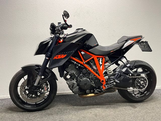 ktm - 1290-super-duke-r