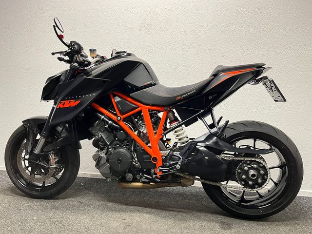 ktm - 1290-super-duke-r