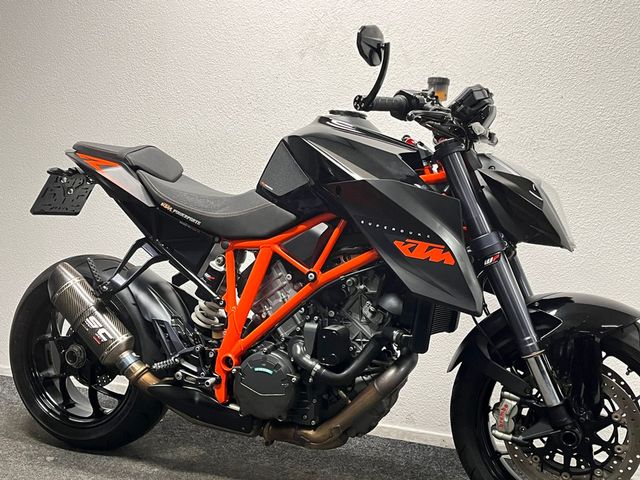 ktm - 1290-super-duke-r