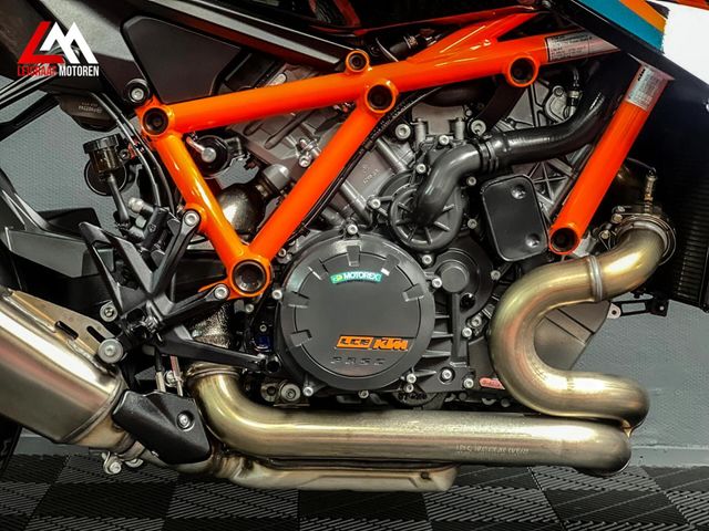 ktm - 1290-super-duke-r