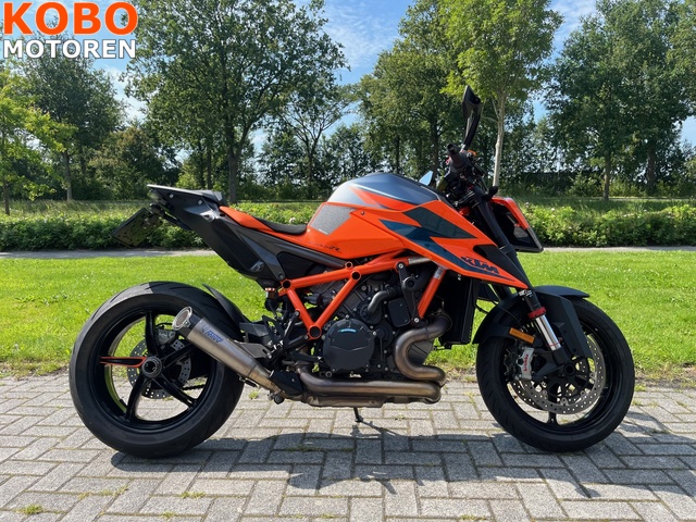 ktm - 1290-super-duke-r