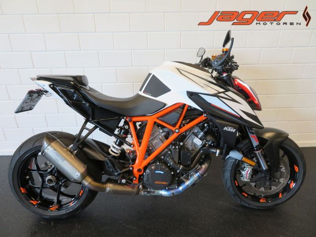 ktm - 1290-super-duke-r