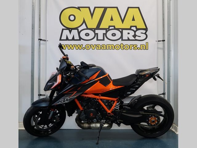 ktm - 1290-super-duke-r